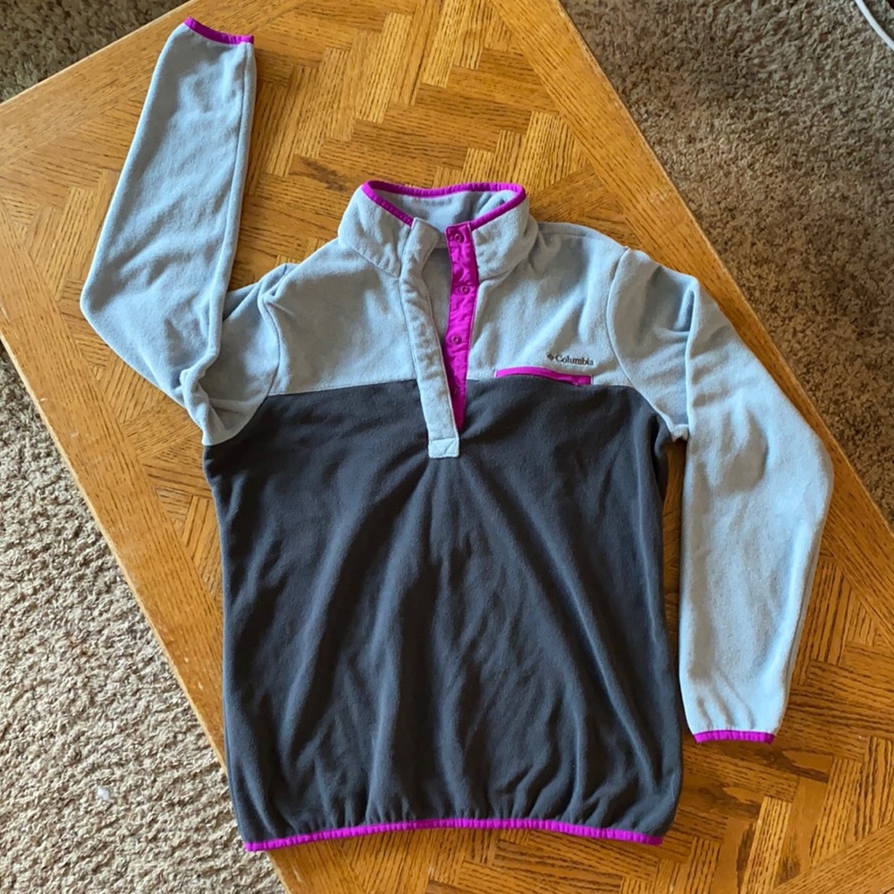 Women’s Columbia Pullover (large)